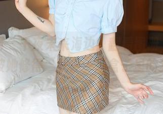 秀人网 – 千夜未来海边：翻看图册，发现原图被她修得“就像一场盒子里的梦”。
