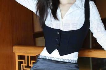 秀人网 – 小果冻儿的私房写真：校服也能透露一丝小心思？