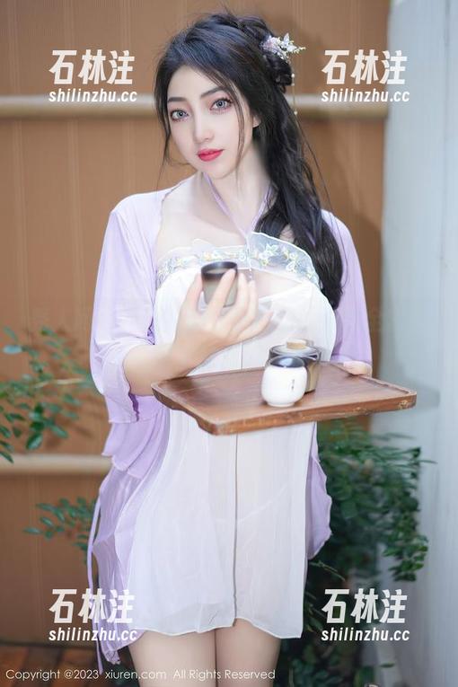 秀人网-白甜 秀人网 - 不谈运动,聊白甜的泳池全套图集,水下的你,真的很美