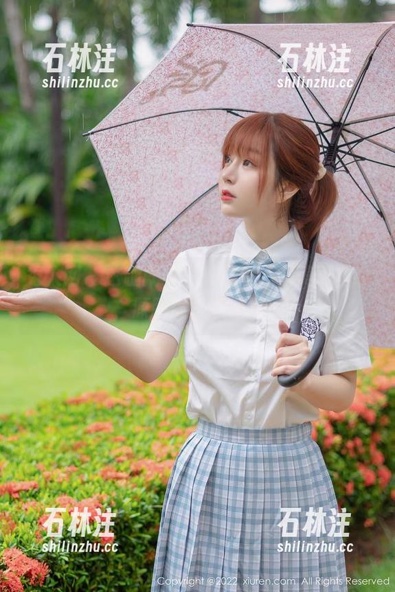 秀人网 - 这腿就像一道风景，糯美子在线，原图美腿飘啊飘！