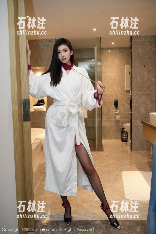 秀人网-苏曼兮 秀人网 - 轻松一刻:苏曼兮泳衣图集,无圣光不如水波荡漾
