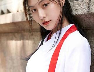 蜜桃社 – 一个韵莉娜VANILLA，一个空姐，高清图集让你想偷偷坐一会儿飞机！