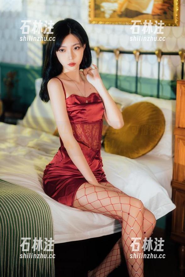 许岚LAN 免费解锁许岚LAN的白丝JK,可惜你的视线不够自由!