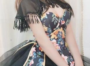 来自过期米线线喵的无圣光吊带合集，时光在这里打盹